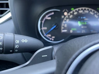 Toyota RAV4 Toyota RAV4 2.5 Hybrid AWD Adventure | Pano | JBL | Treeplanken | 360 camera - afbeelding nr 13