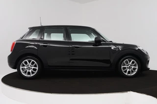 MINI One Mini Mini 1.5 One Pepper Automaat (NAVIGATIE, LED, STUURBEDIENING, CRUISE, MULTIMEDIA, 1e EIGENAAR, GOED ONDERHOUDEN) - afbeelding nr 17