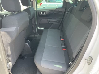 Citroën C3 Aircross Citroën C3 Aircross 1.2 PT Shine Automaat | Navigatie | All season banden | Parkeers - afbeelding nr 10