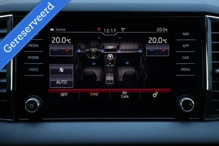 Škoda Karoq Skoda Karoq 1.5 TSI / 150 PK / Sportline / Virtual Cockpit / Camera / Trekhaak / Cruise Control / 18