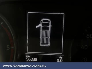 Volkswagen Crafter Volkswagen Crafter 2.0 TDI 140pk L3H3 L2H2 Euro6 Airco | Camera | Apple Carplay | Android Auto Parkeersensoren, Bijrijdersbank - afbeelding nr 17