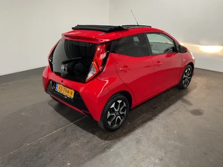 Toyota Aygo Toyota Aygo Cabrio | Navigatie | Camera | 1.0 VVT-i x-joy - afbeelding nr 3