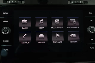Volkswagen Golf Volkswagen Golf 1.4 TSI Highline | Stoelverwarming | Camera | Full LED | Adaptive cruise | Carplay | Climate control | Parkeerhulp | Bluetooth - afbeelding nr 54
