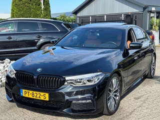 BMW 5 Serie 520i Sedan 2017 Zwart M-Pakket Schuifdak HUD
