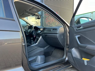 Volkswagen T-Roc Volkswagen T-Roc 1.0 TSI Style | Adeptive Cruise Control | Trekhaak | Navigatie | Parkeersensoren | Apple CarPlay/Android Auto - afbeelding nr 33