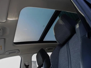 Peugeot 3008 Peugeot 3008 1.2 PureTech Allure Sport (PANORAMADAK,APPLE CARPLAY,NAVI,LED,CAMERA,360 VIEW,PDC,CRUISE,LANE,CLIMATE,NETTE STAAT) - afbeelding nr 3