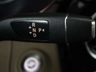 Mercedes-Benz GLC Mercedes-Benz GLC-klasse 200 Business Solution Limited | Panoramadak |  Leder | Stoelverwarming | Adaptive cruise | Trekhaak | Camera | Carplay - afbeelding nr 19