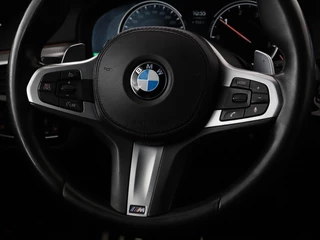 BMW 5 Serie BMW 5-serie 520d xDrive M-Sport | Leder | Sportstoelen |  Camera | Full LED | Trekhaak | Keyless | Navigatie | Sfeerverlichting | Climate control - afbeelding nr 9