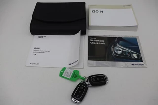 Hyundai i30 Hyundai i30 Fastback N2 2.0 T-GDI | Stoel & stuurverwarming | Full LED | Memory | Camera | Carplay | Leder/Alcantara | Keyless | Navigatie - afbeelding nr 23