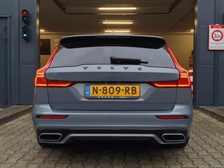 Volvo V60 Volvo V60 2.0 T8 Recharge AWD R-Design - 1 JR GARANTIE / EXTRA SET / TREKHAAK / PANO / 360CAM / H-K / LEDER+MEMORY / VOORRUITVERW! - afbeelding nr 6