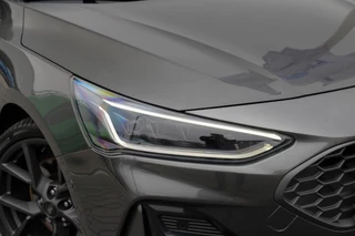 Ford Focus Ford Focus 2.3 Ecoboost 280pk ST-3 | Sper Differentieel | Panoramadak | Adaptive cruise control |Winter Pack | Trekhaak Afneembaar - afbeelding nr 2