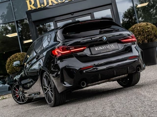 BMW 1 Serie BMW 1-serie 120i|PANO|H&K|M-PAKKET|KUIPSTOELEN|CAMERA|19'' - afbeelding nr 37