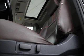 Mitsubishi Outlander Mitsubishi Outlander 2.0 PHEV Instyle+ | Schuifdak | Leder |  Stoel & stuurverwarming | Trekhaak | 360 camera | Adaptive cruise | Xenon | Climate control | Keyless - afbeelding nr 6