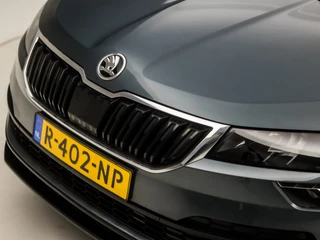 Škoda Karoq 150Pk Automaat (APPLE CARPLAY, GROOT NAVI, CAMERA, TREKHAAK, SPORTSTOELEN, GETINT GLAS, PARKEERSENSOREN, CRUISE, NIEUWSTAAT) - afbeelding nr 33