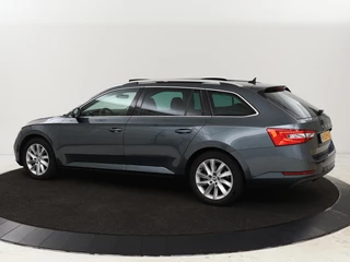 Škoda Superb Skoda Superb 1.4 TSI iV Business Edition Plus | Panoramadak |  Virtual Cockpit | Stoelverwarming | Camera | Carplay | Full LED | Memory | Navigatie | Parkeerhulp - afbeelding nr 2