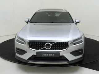 Volvo V60 Volvo V60 Cross Country T5 AWD Pro | Stoelventilatie | Head Up | Panoramadak | - afbeelding nr 3
