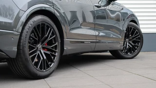 Audi Q8 | B&O | Onderstel Advanced | Head-up | Panoramadak | HD Matrix | Ruitstiksel | Trekhaak - afbeelding nr 23
