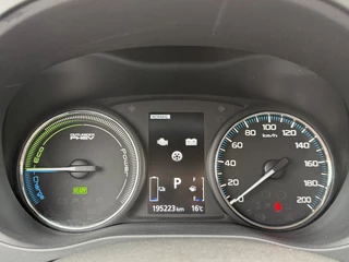 Mitsubishi Outlander Mitsubishi Outlander 2.0 PHEV Executive Edition Navi,Camera,Alcantara,Trekhaak,Stoelverkoeling,Stoelverwarming,Pdc V+A,Clima,Cruise,Dealer Onderhouden,Nieuwe Apk bij Aflevering - afbeelding nr 17