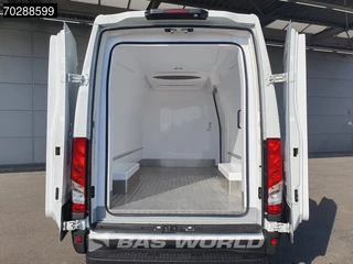 Iveco Daily Iveco Daily 35S16 -20 Vriezer Koelwagen Automaat Kerstner 230V Stekker LED Airco Cruise Parkeersensoren Euro6 Koel Koeler Kühl Kühler Kühlwagen Vries Vriezer Frigo 9m3 Airco Cruise control - afbeelding nr 3