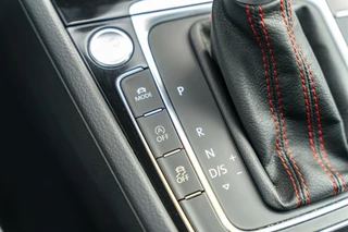 Volkswagen Golf Volkswagen Golf 2.0 TSI GTI Performance |Pano|Dyna|Leer|Keyless - afbeelding nr 39