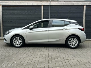 Opel Astra Opel Astra 1.2 Edition Aut. Airco / FM nav / Carplay / 58.684 KM - afbeelding nr 6