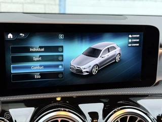 Mercedes-Benz A-Klasse Mercedes-Benz A-klasse 220 190 PK AMG Sfeerverlichting Widescreen Memory Camera 19