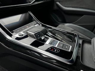 Audi Q8 Audi Q8 55 TFSI E Q S-LINE - LUCHTVERING - BLACK OPTIK - EL. TREKH. - afbeelding nr 12