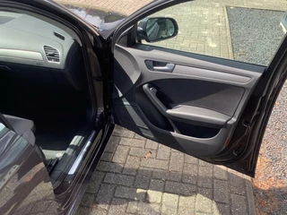 Audi A4 Audi A4 Avant 2.0 TDI navi, xenon, trekhaak, nette auto - afbeelding nr 15