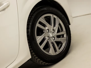 Peugeot 208 Peugeot 208 1.2 PureTech Sport (APPLE CARPLAY, GROOT NAVI, 360 CAMERA, LM VELGEN, SPORTSTOELEN, CRUISE, PARKEERSENSOREN, NIEUWSTAAT) - afbeelding nr 16