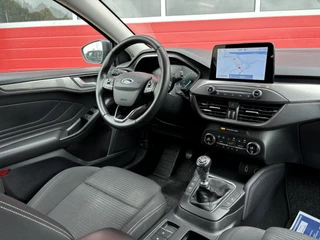 Ford Focus Ford Focus 1.0 EcoBoost Titanium Business FULL LED / KEYLESS / CAMERA / STOELVERW / STUURVERW / ACC / PDC / NL-AUTO - afbeelding nr 4