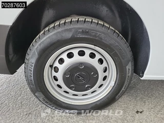 Opel Vivaro Opel Vivaro 145PK L3H1 Navi Airco Cruise Camera Parkeersensoren Euro6 L3 6m3 Airco Cruise control - afbeelding nr 17