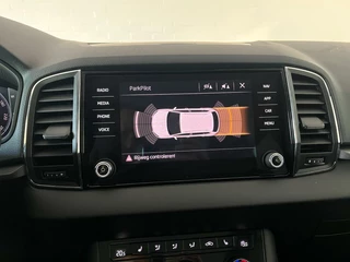Škoda Karoq Skoda Karoq 1.0 TSI Ambition Business,Pano-dak,T-haak,virtual dashbord - afbeelding nr 26