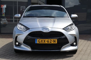 Toyota Yaris Toyota Yaris 1.5 Hybrid 130 Executive Stuur/Stoelverw/Dodehoek/PDC - afbeelding nr 4