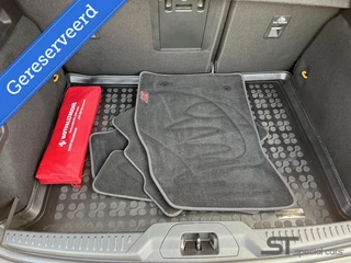 Ford Focus Ford Focus 2.3 EcoBoost ST-3 X|Pano|Virtual|Dealer - afbeelding nr 33
