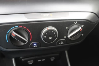 Hyundai i20 Hyundai i20 1.0 T-GDI Comfort Smart Navi/Led/Pdc/Cam/16