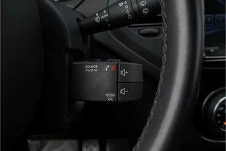 Renault Captur Renault Captur 1.3 TCe Intens 150PK Automaat Navi Trekhaak Cruise - afbeelding nr 36
