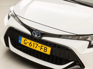 Toyota Corolla Touring Sports Automaat (NAVIGATIE, CAMERA, ADAPTIVE CRUISE, SPORTSTOELEN, LANE ASSIST, LED KOPLAMPEN, ZWART HEMEL, NIEUWSTAAT) - afbeelding nr 28