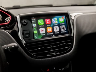 Peugeot 2008 Automaat (PANORAMADAK, APPLE CARPLAY, NAVIGATIE, CLIMATE, STOELVERWARMING, LEDER, SPORTSTOELEN, GETINT GLAS, CRUISE, LM VELGEN, NIEUWSTAAT) - afbeelding nr 9