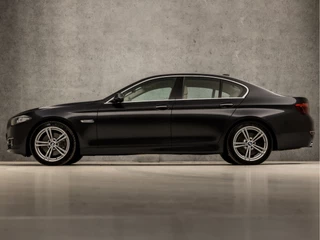 BMW 5 Serie BMW 5 Serie 535i High Executive 306Pk Automaat (VIRTUAL COCKPIT, 6 CILINDER, GROOT NAVI, MEMORY SEATS, LEDER, STOELVERWARMING, CAMERA, HARMAN/KARDON, XENON, NIEUWE APK, NIEUWSTAAT) - afbeelding nr 2