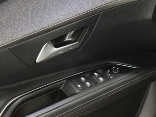 Peugeot 3008 Peugeot 3008 1.2 PureTech Allure [APPLE CARPLAY, ANDROID, CAMERA, HALF LEDER, PDC V+A, CRUISE, CLIMATE, NIEUWSTAAT] - afbeelding nr 11