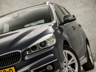 BMW 2 Serie 225Pk Automaat (PANORAMADAK, GROOT NAVI, HEAD-UP DISPLAY, LEDER, STOELVERWARMING, ADAPTIVE CRUISE, SPORTSTOELEN, NIEUWE APK, CRUISE, ZWART HEMEL, NIEUWSTAAT) - afbeelding nr 17