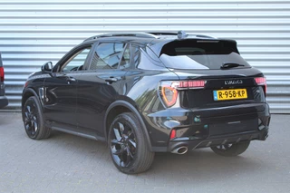 Lynk & Co 01 Lynk & Co 01 Black Edition 1.5 PHEV 262pk Automaat NL-Auto NAP BTW Clima Cruise Navi 360 Camera Panoramadak 20