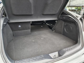 Toyota C-HR Toyota C-HR 2.0 Hybrid GR-Sport | Trekhaak | JBL | Navi | Sensoren | - afbeelding nr 36