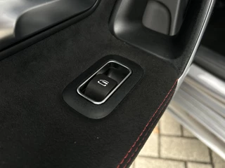 Mercedes-Benz A-Klasse Mercedes-Benz A-Klasse 180 Business Solution AMG | Panoramadak | Trekhaak | Night pakket - afbeelding nr 16