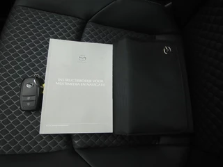 Mazda 2 Hybrid Mazda 2 Hybrid 1.5 Homura Plus automaat : dealer onderhouden - afbeelding nr 36