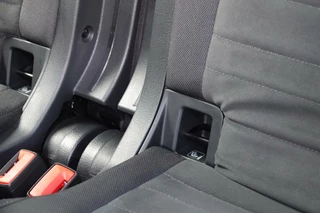Volkswagen Touran Volkswagen Touran 1.5 TSI R-line 7pers. CAMERA STOELVERW. - afbeelding nr 37