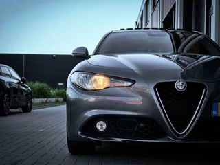 Alfa Romeo Giulia Alfa Romeo Giulia 2.0T Super | PANORAMADAK | KEYLESS | DNA | LANE ASSIST | VOL OPTIES! - afbeelding nr 7