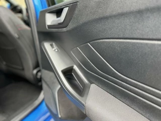 Ford Focus Ford Focus Wagon 1.0 EcoBoost Hybrid ST Line | Navigatiesysteem | Stoelverwarming | Stuurverwarming | LED verlichting | Apple CarPlay | Achteruitrijcamera | Inparkeerhulp | Parkeersensoren voor en achter - afbeelding nr 40