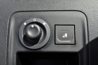 Dacia Duster Dacia Duster 1.2 TCe Prestige Nav Trh pdc - afbeelding nr 14