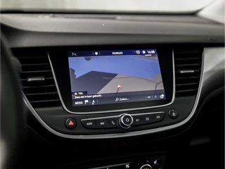 Opel Crossland X (PANORAMADAK, APPLE CARPLAY, GROOT NAVI, STUUR/STOELVERWARMING, 360 CAMERA, LEDER, SPORTSTOELEN, DAB+, CRUISE, LANE ASSIST, NIEUWSTAAT) - afbeelding nr 26